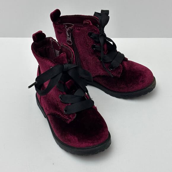 Cat & Jack Girl’s Burgundy Crushed Velvet Velour Combat Boots Toddler Size 8 - Picture 1 of 9